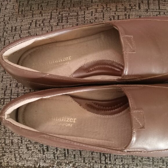 Naturalizer Channing brown leather slip on shoes size 8.5 like new - Picture 4 of 8